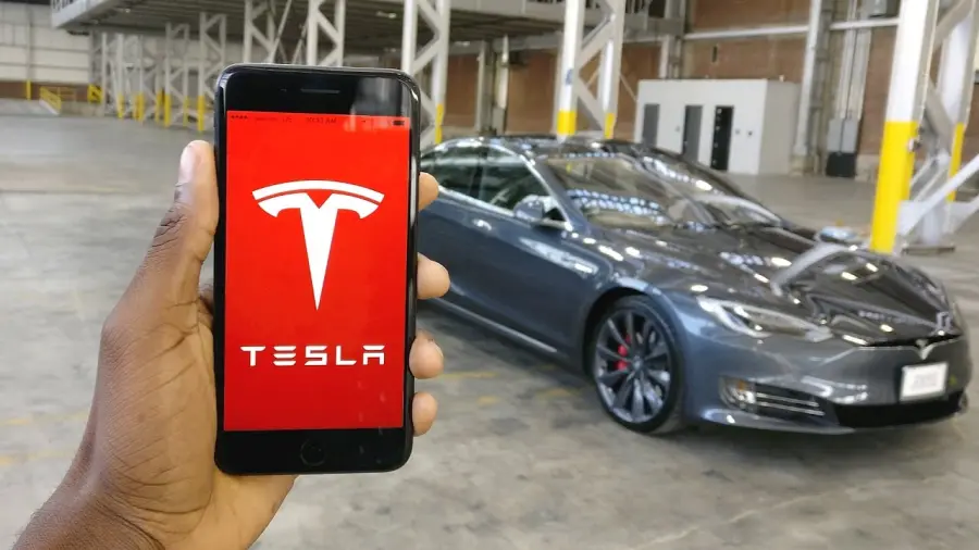 Tesla produrrà in Cina, a Shanghai